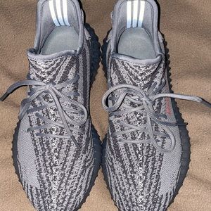 YEEZY BOOST 350 V2 BELUGA 2.0 (Women’s)